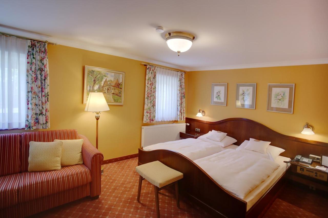 Hotel Brauereigasthof Landwehr-Braeu Reichelshofen Exteriér fotografie