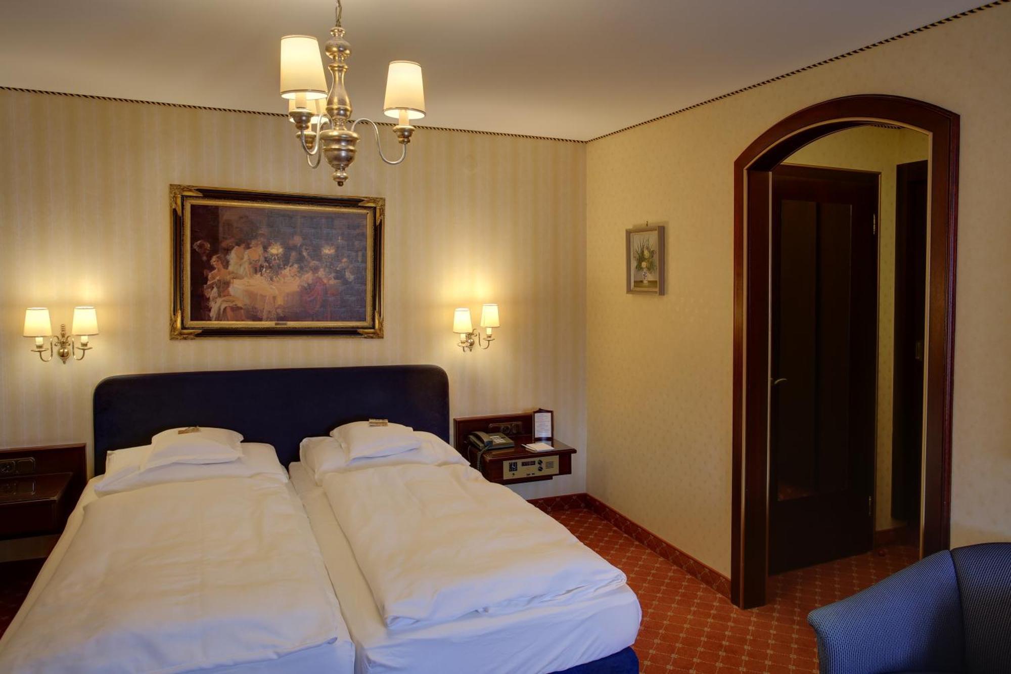 Hotel Brauereigasthof Landwehr-Braeu Reichelshofen Pokoj fotografie